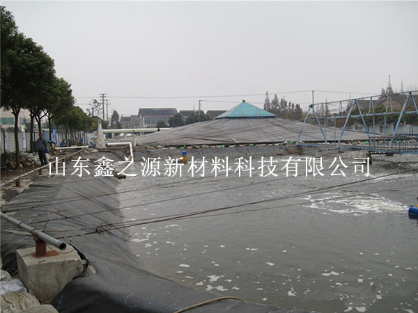 沼氣池黑膜冬季施工注意事項：寒風(fēng)中守護綠色能源