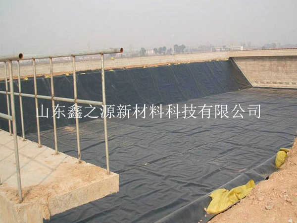 沼氣池黑膜鋪裝前有哪些準(zhǔn)備工作進(jìn)行中？