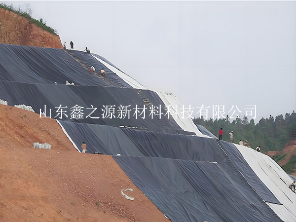 垃圾填埋場土工膜在膨脹土質(zhì)下出現(xiàn)損壞該如何修補(bǔ)？